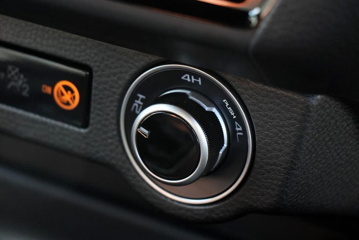 2025 Mazda BT-50 SP