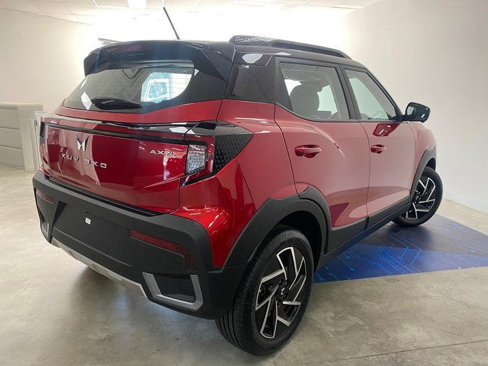 2025 Mahindra XUV3XO AX7L