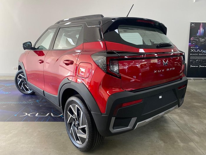 2025 Mahindra XUV3XO AX7L