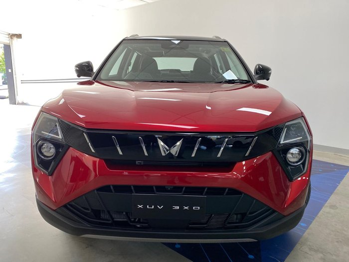 2025 Mahindra XUV3XO AX7L