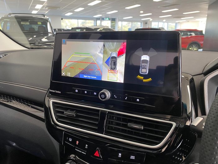 2025 Mahindra XUV3XO AX7L