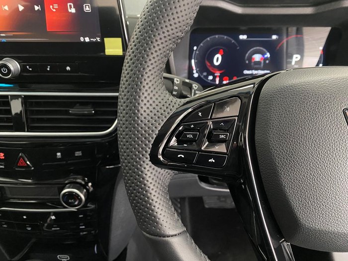 2025 Mahindra XUV3XO AX5L