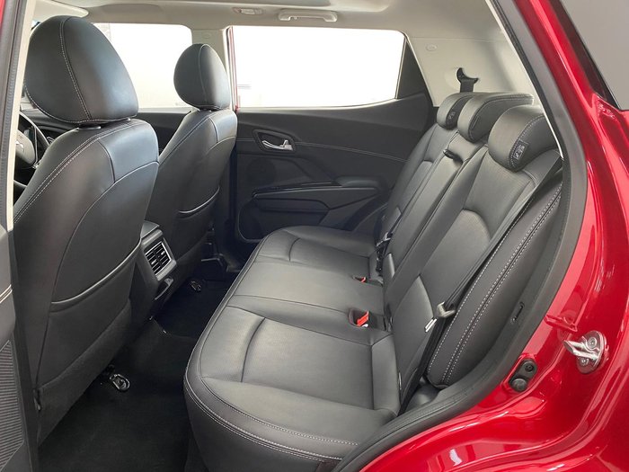 2025 Mahindra XUV3XO AX7L