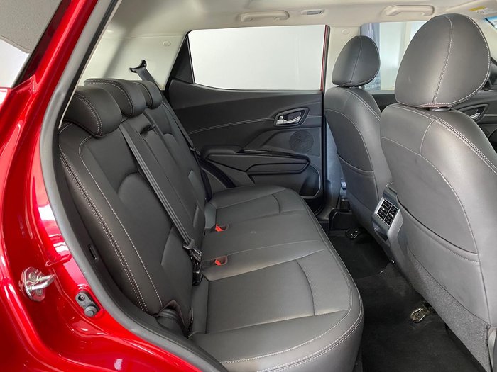 2025 Mahindra XUV3XO AX7L