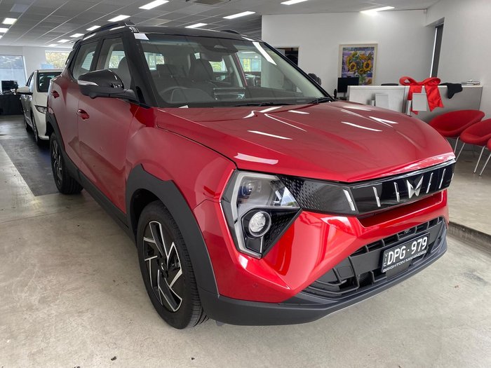 2025 Mahindra XUV3XO