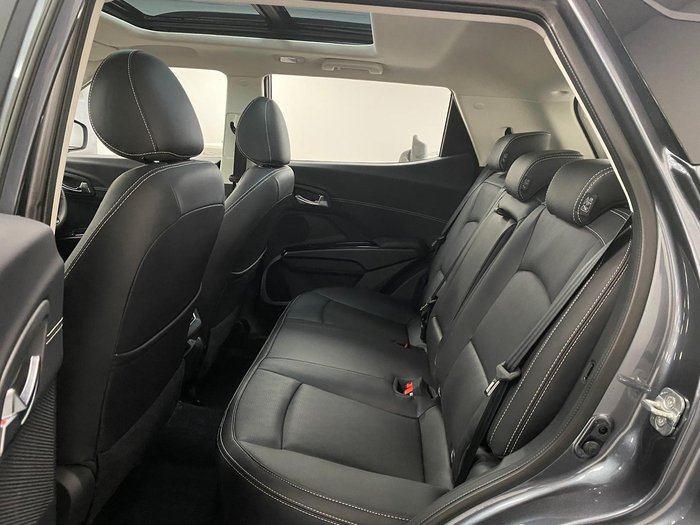 2025 Mahindra XUV3XO AX7L
