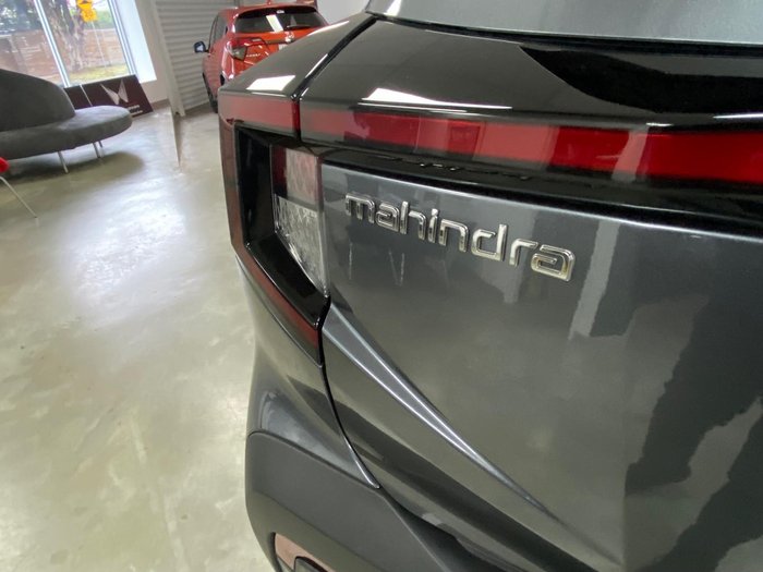 2025 Mahindra XUV3XO AX7L