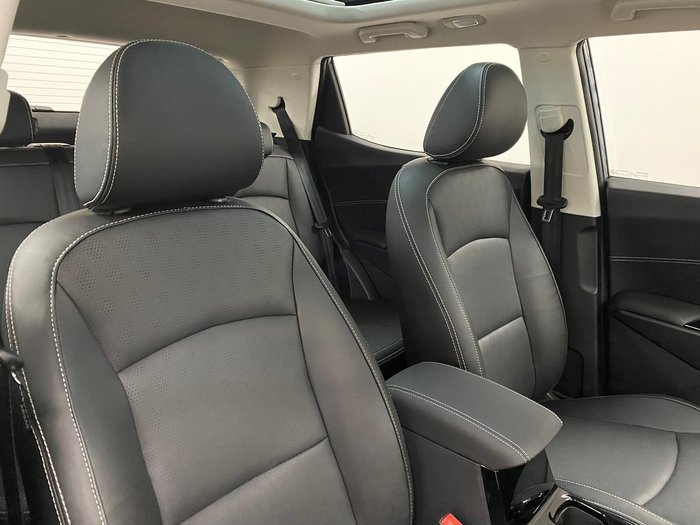 2025 Mahindra XUV3XO AX7L