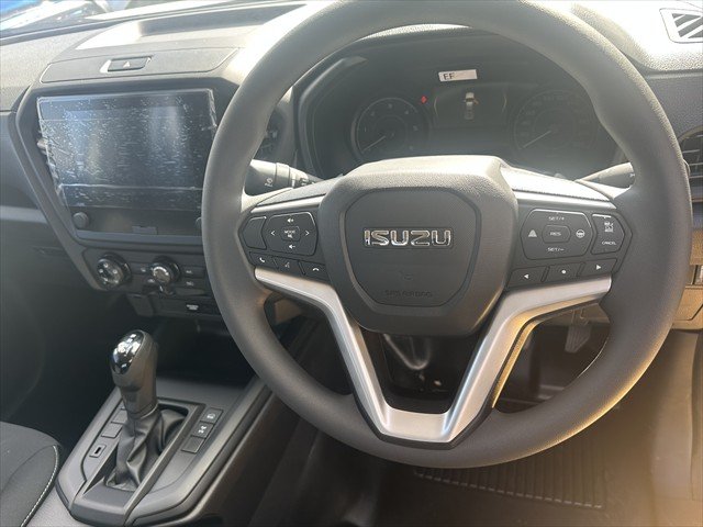 2026 ISUZU D-MAX SX