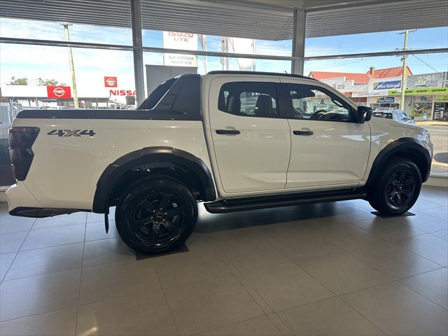2026 ISUZU D-MAX XT