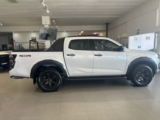 2026 ISUZU D-MAX XT