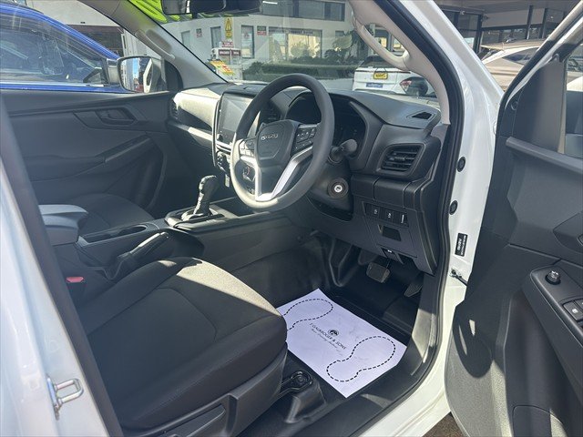2026 ISUZU D-MAX SX
