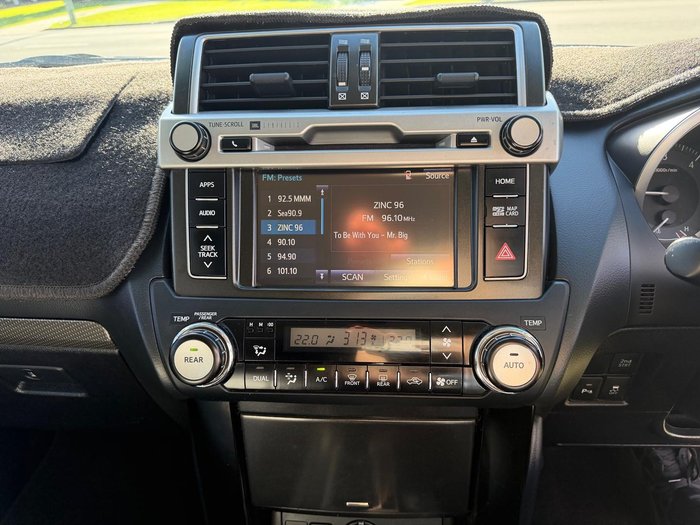 2014 Toyota Landcruiser Prado Altitude