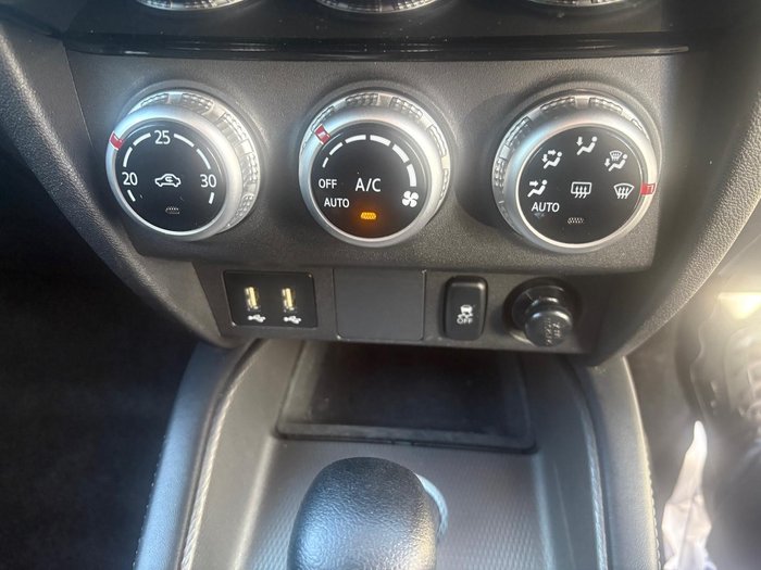 2023 Mitsubishi ASX ES