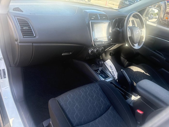 2023 Mitsubishi ASX ES