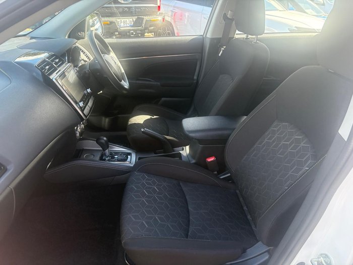 2023 Mitsubishi ASX ES