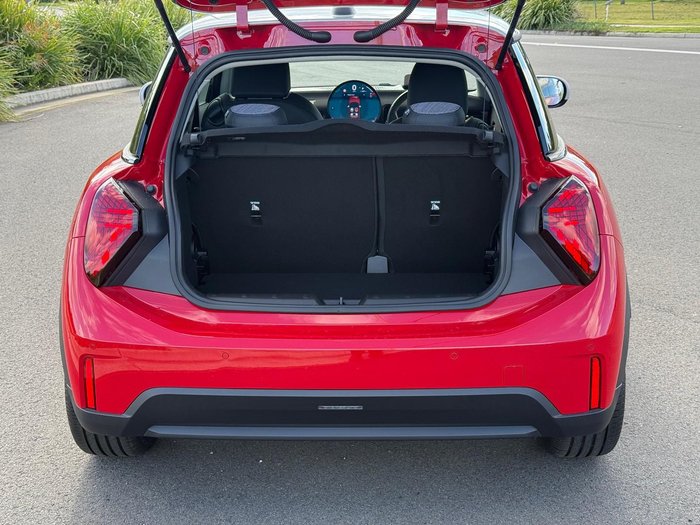 2026 MINI Cooper C Favoured