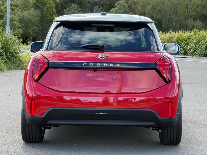 2026 MINI Cooper C Favoured