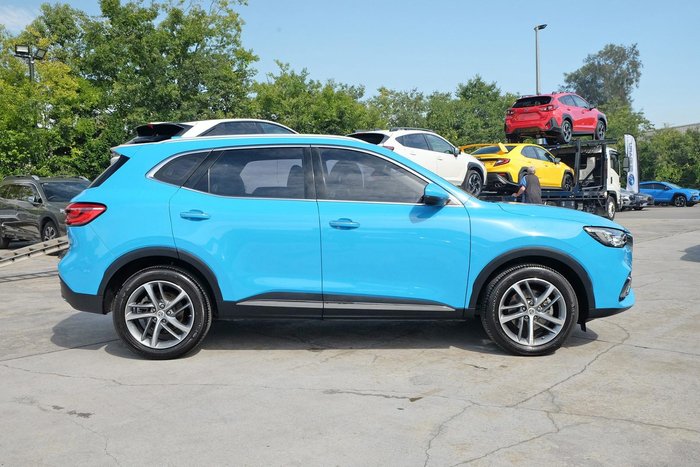 2022 MG HS