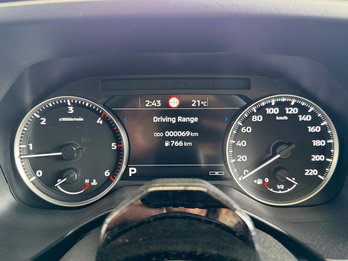 2025 Mitsubishi Triton GLX