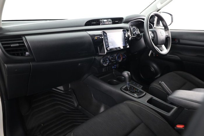 2021 Toyota Hilux SR