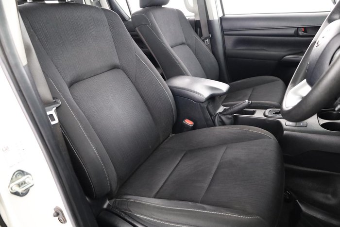 2021 Toyota Hilux SR