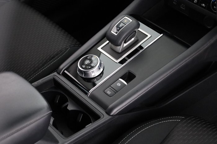 2023 Mitsubishi Outlander ES