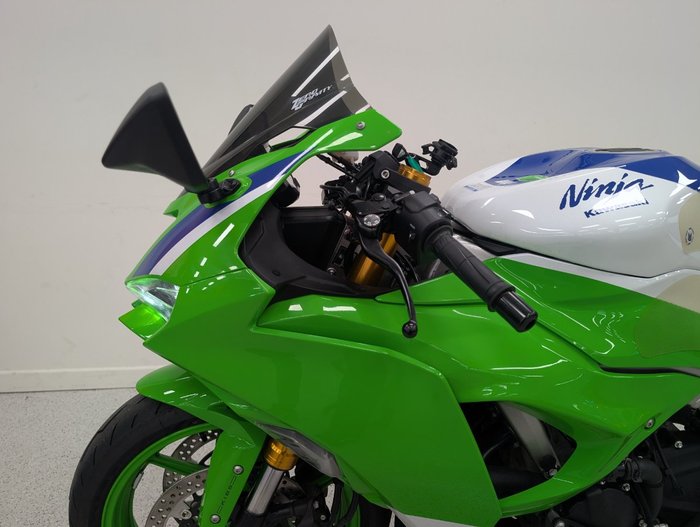 2024 Kawasaki NINJA ZX-6R 40TH ANNIVERSARY Green