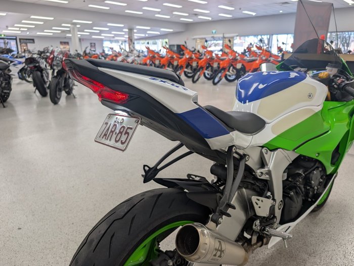 2024 Kawasaki NINJA ZX-6R 40TH ANNIVERSARY Green