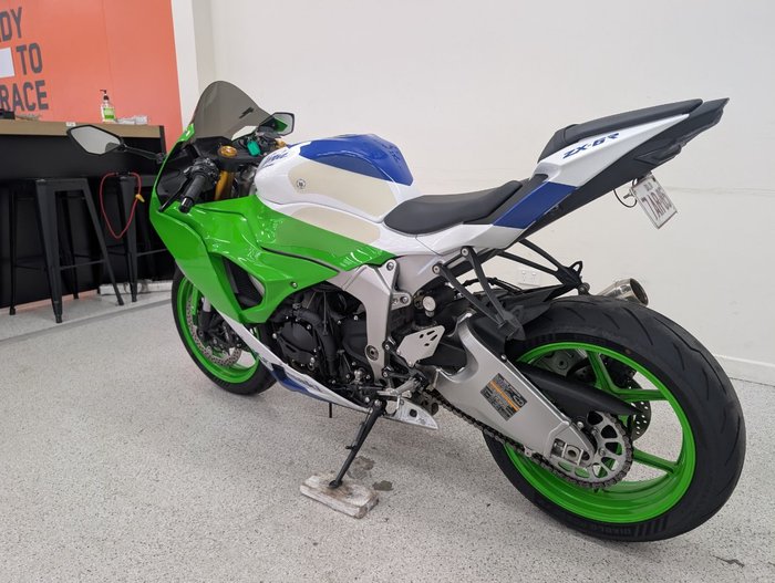 2024 Kawasaki NINJA ZX-6R 40TH ANNIVERSARY Green