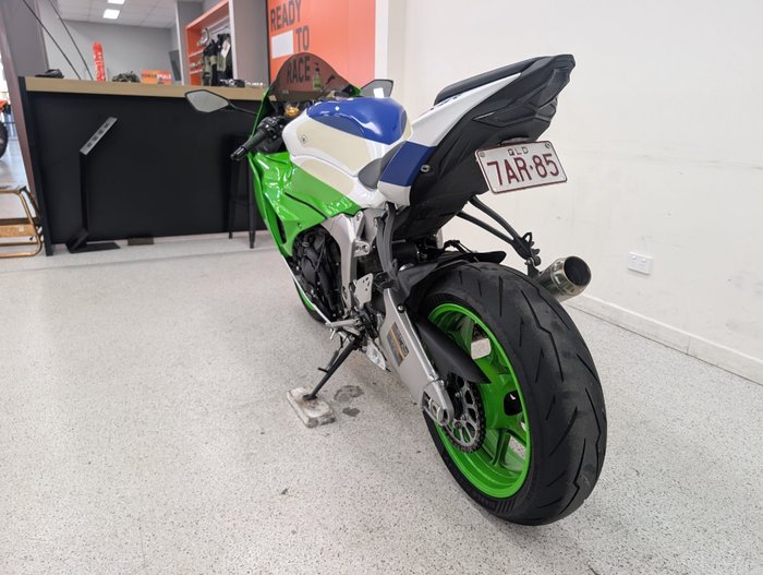 2024 Kawasaki NINJA ZX-6R 40TH ANNIVERSARY Green