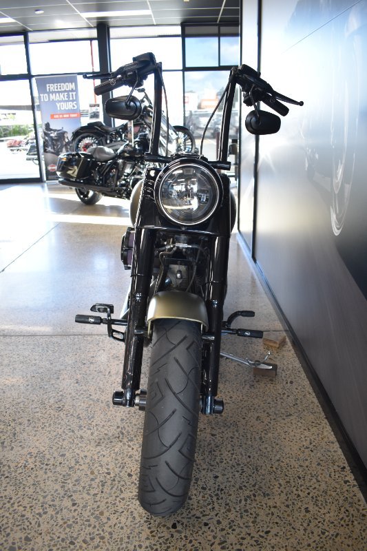 2017 HARLEY-DAVIDSON FLSS SOFTAIL SLIM S