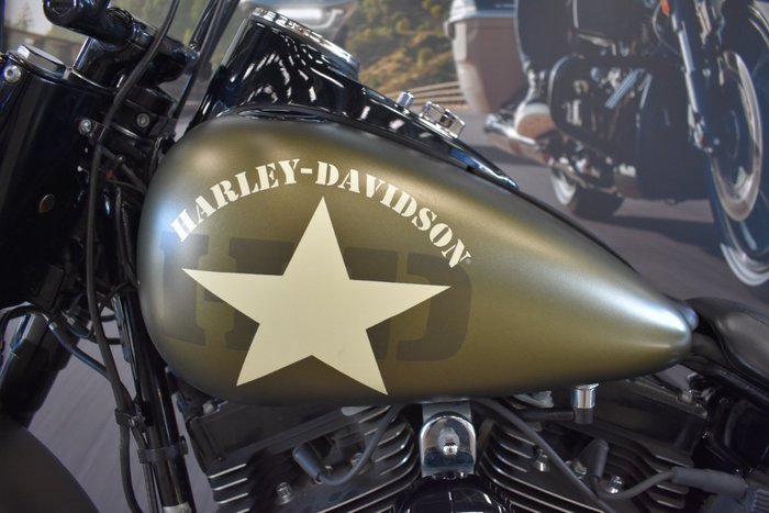 2017 HARLEY-DAVIDSON FLSS SOFTAIL SLIM S