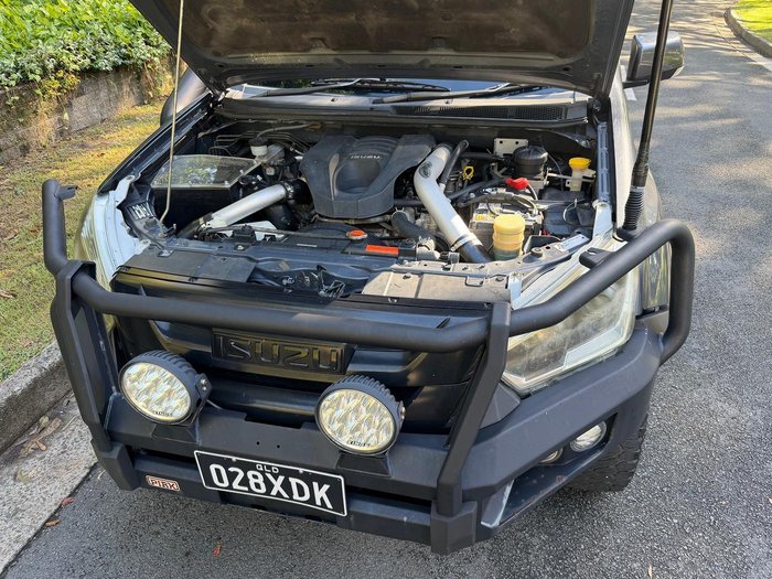 2017 Isuzu D-MAX LS-M