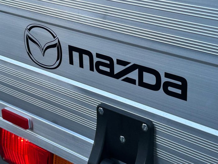 2026 Mazda BT-50 XS