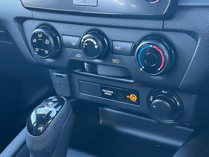 2026 Mazda BT-50 XS
