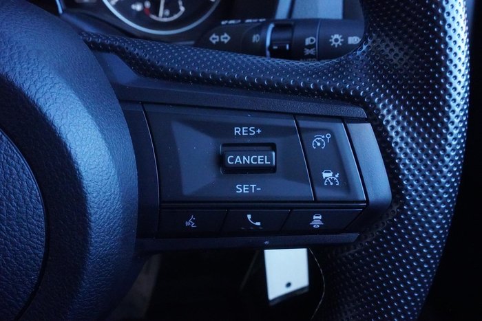 2025 Mitsubishi Triton GLX+