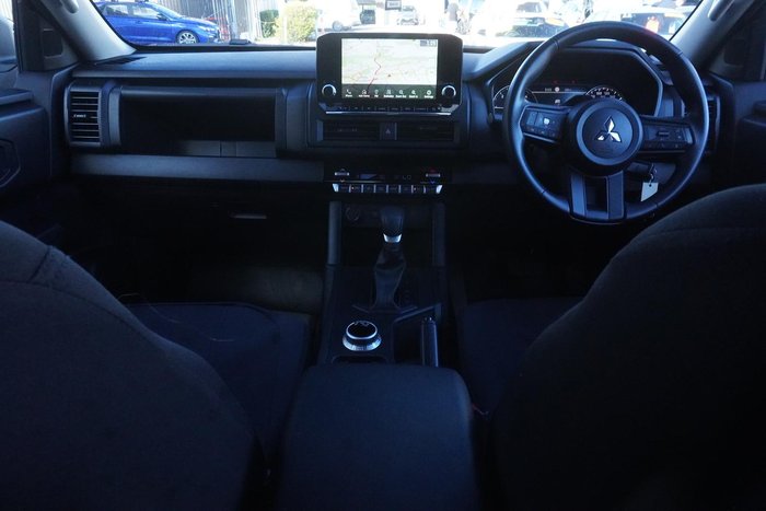 2025 Mitsubishi Triton GLS