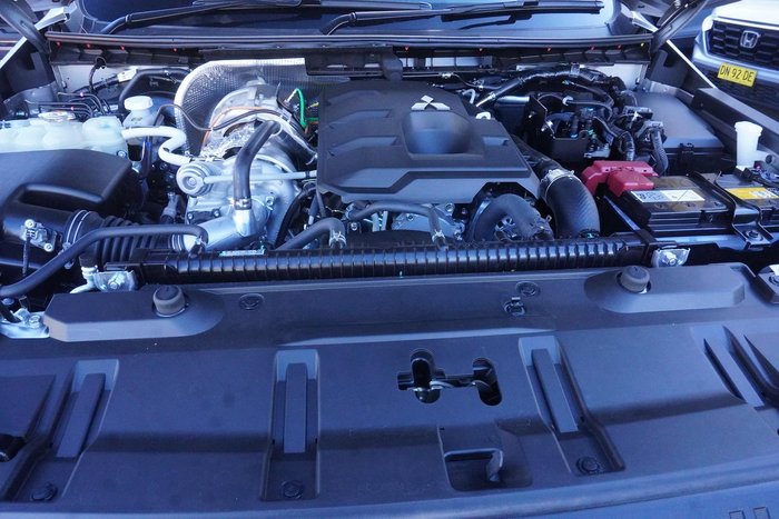 2025 Mitsubishi Triton GLS