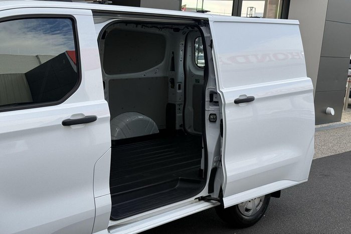 2024 Ford Transit Custom Trend SWB