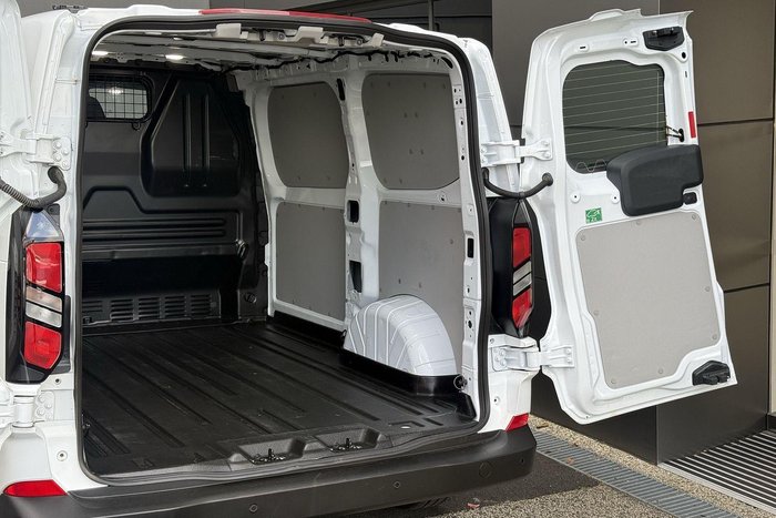 2024 Ford Transit Custom Trend SWB