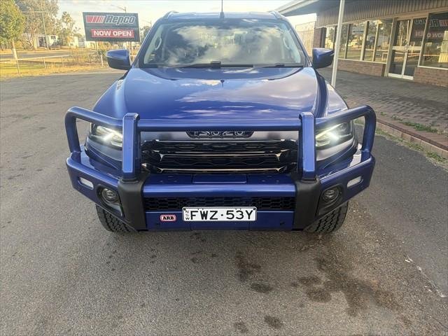 2022 Isuzu MU-X LS-T