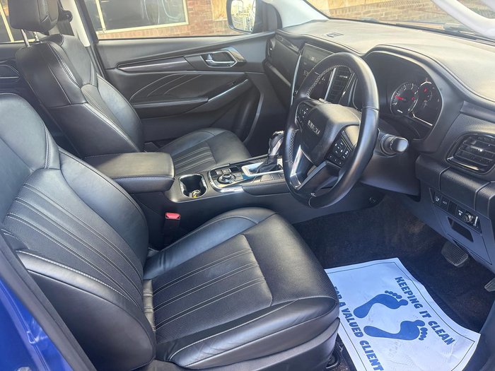 2022 Isuzu MU-X LS-T
