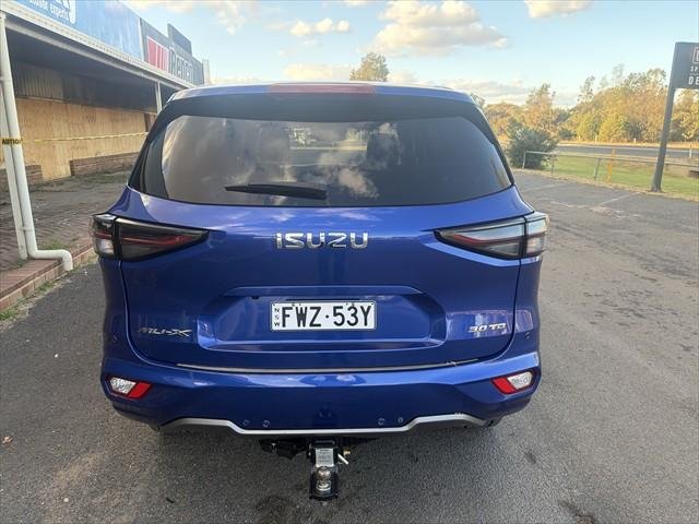 2022 Isuzu MU-X LS-T