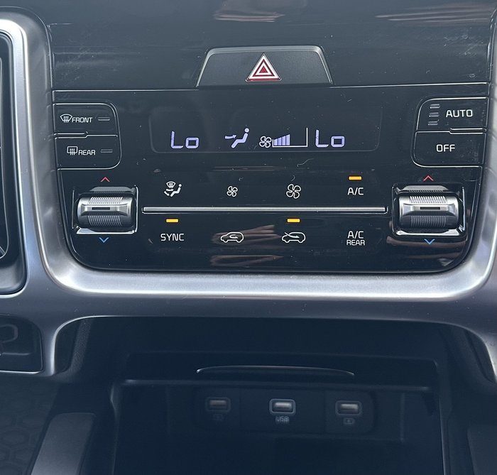 2022 Kia Sorento Sport