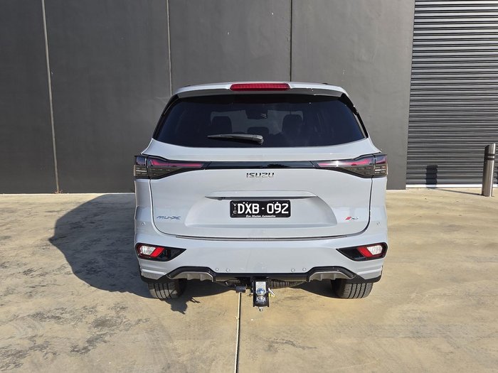 2025 Isuzu MU-X X-TERRAIN