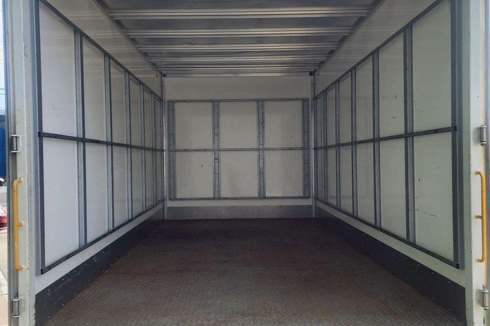 2021 Hino 300 Series 616 White