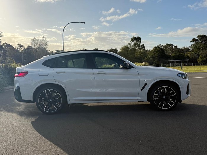 2025 BMW X4 M40i
