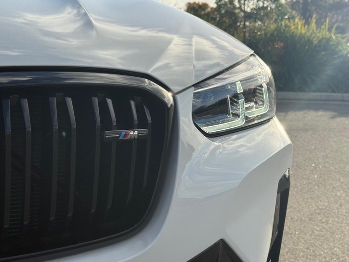 2025 BMW X4 M40i