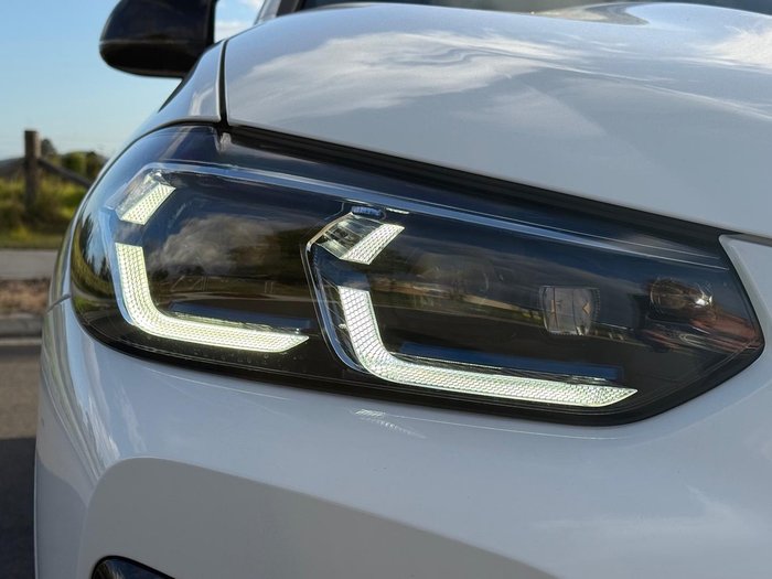2025 BMW X4 M40i